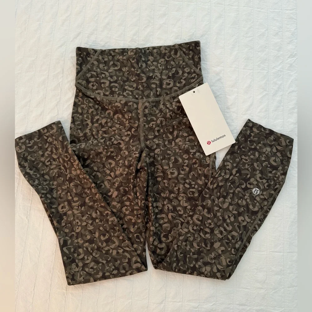 Lululemon Base Pace High Rise Crop  Incognito Camo Multi Color Nulux Fabric - Picture 5 of 12